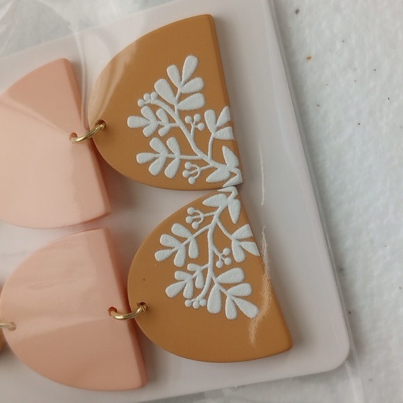 Dangle Earrings Acrylic Jewelry - Picture 9 of 9